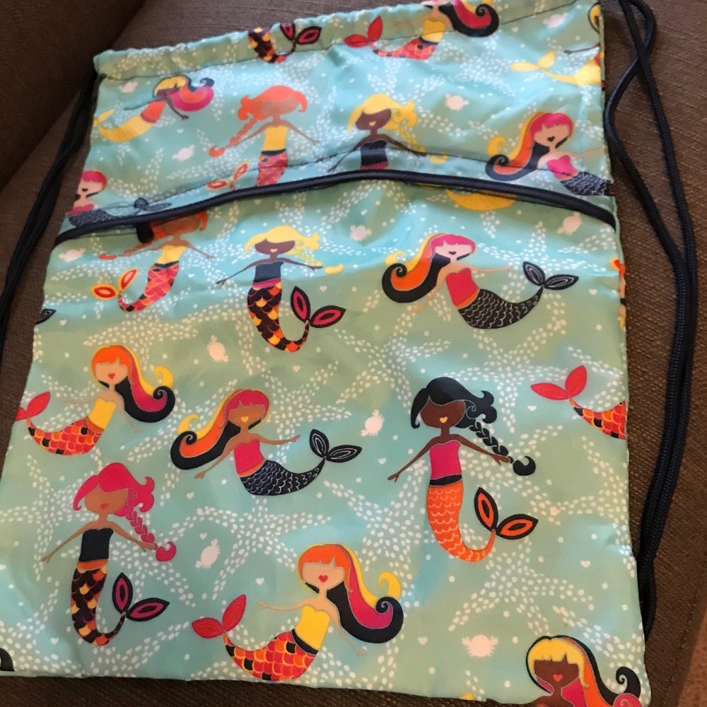 NWOT Thirty One Mermaid Multi Cultural Girls Drawstring Bag
